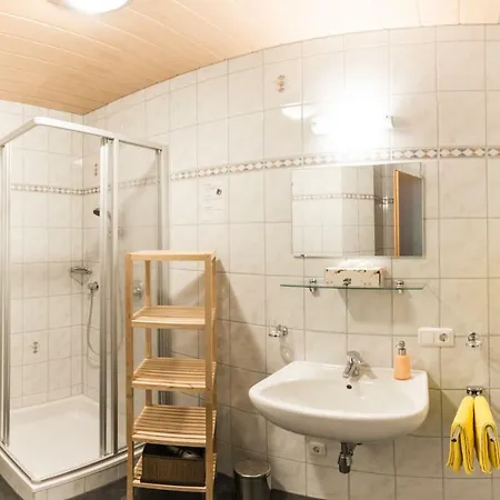 Haus Binder ノイシュティフト・イム・シュトゥーバイタール